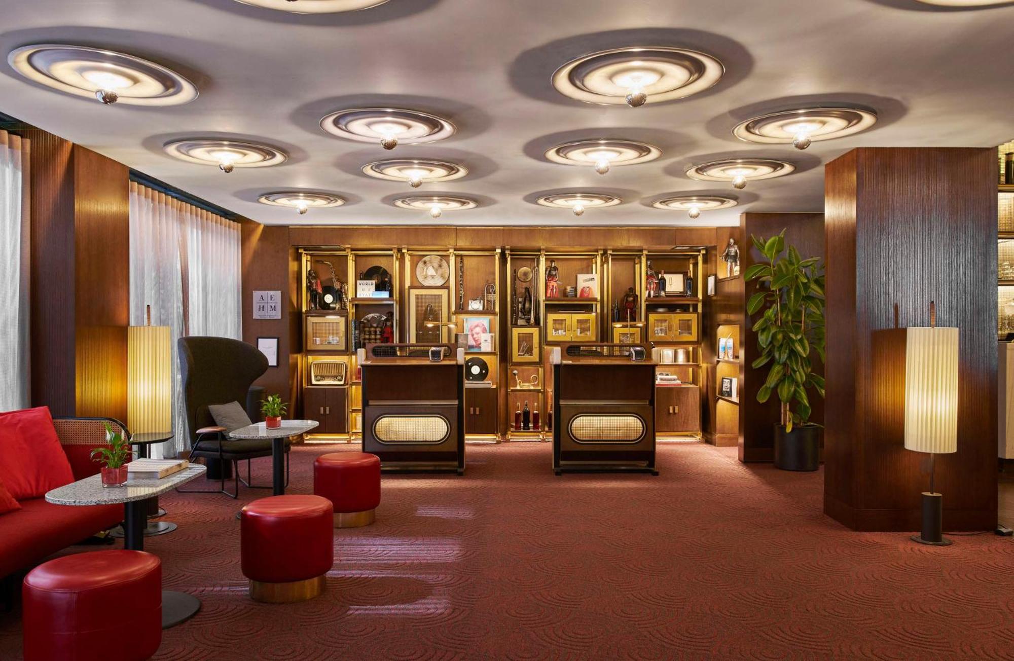 Hyatt Centric Gran Via Madrid Hotel Exterior photo Lobby of the Mandarin Oriental, Munich